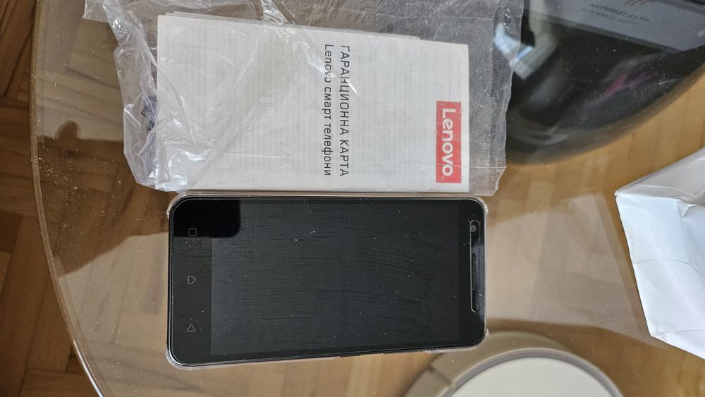 Телефони за части