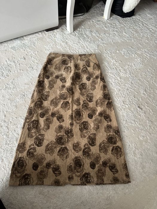 Юбка с принтом роз