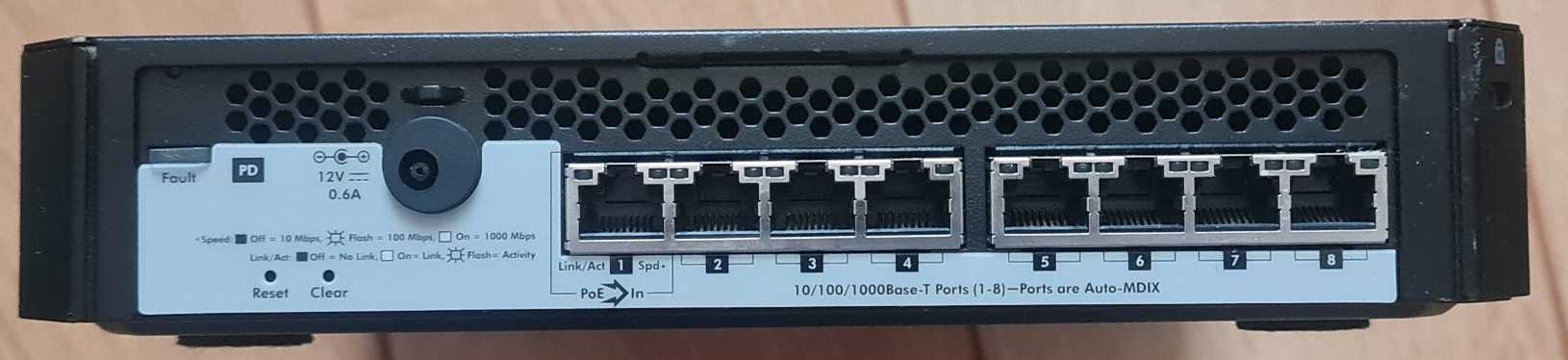 HP MicroServer Gen8 Xeon 16GB ECC + Switch HP PS1810 – HomeLab complet