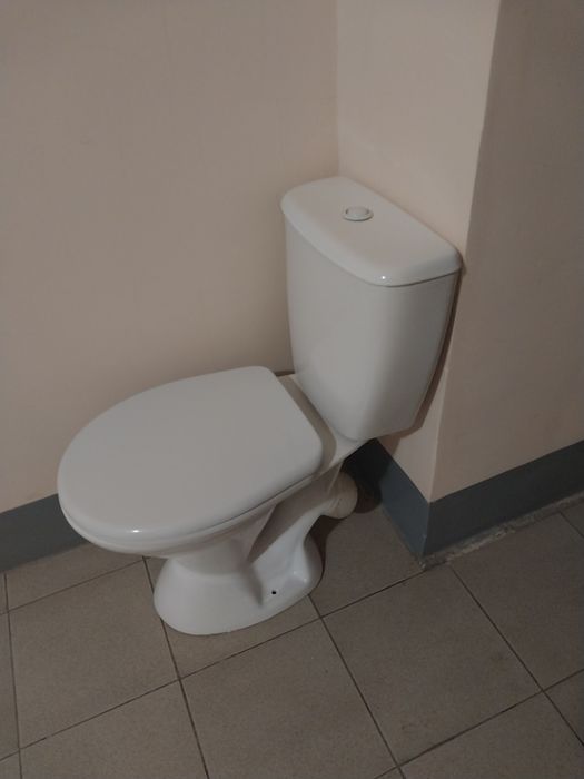 Продам унитаз бу