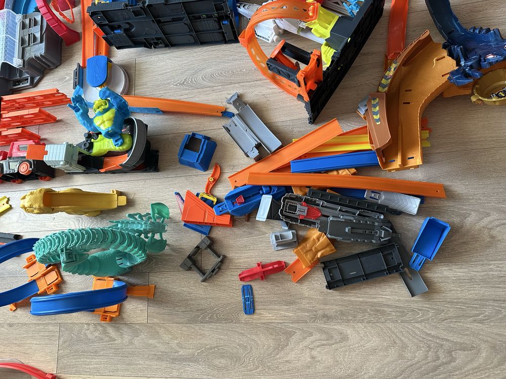 Писти Hot Wheels различни комплекти