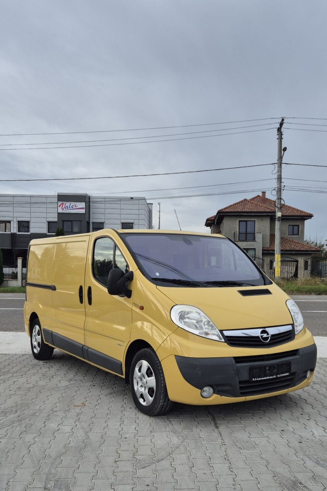 OPEL VIVARO 2.0 CDTI L2-H1 / AC / Pilot /Garantie