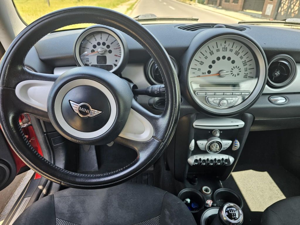 Mini One roșu 2007