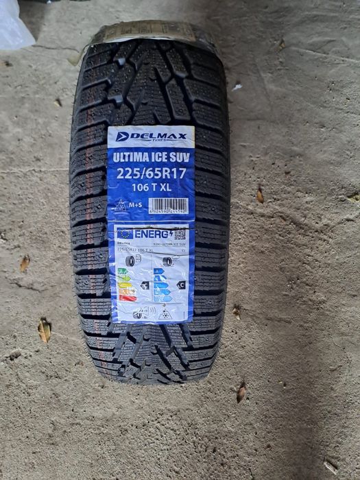 Зимние шины Delmax Ultima Ice SUV 225/65 R17 под шипы новые