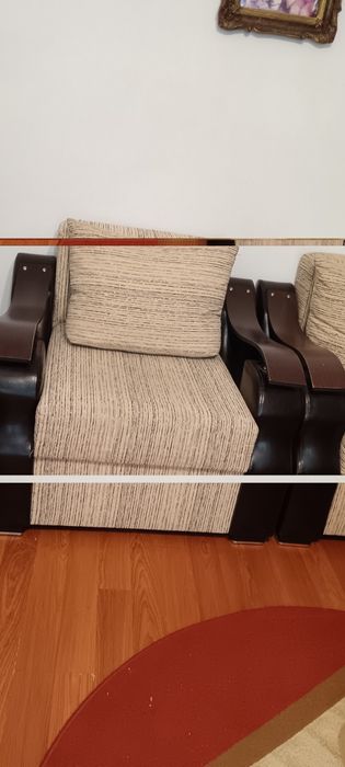 Vând fotolii 200 bucata, 300 ambele