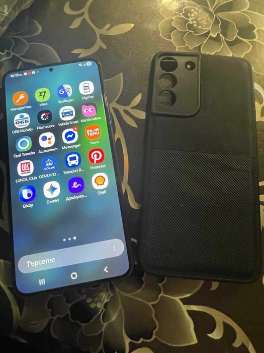 Продавам SAMSUNG S22 Plus