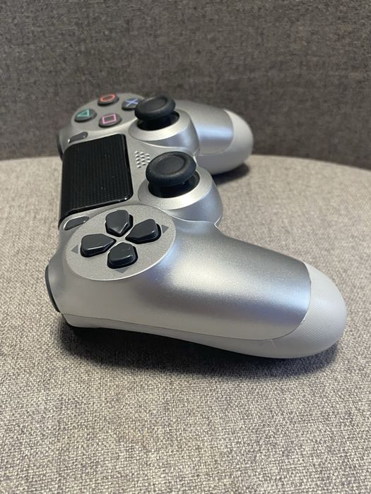 !!!НОВ!!! Контролер за ps4 плейстейшан4 идва с зарядно.