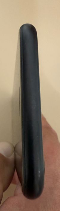 Negru aproape impecabil Iphone SE2020 negru 128gb bat 84%