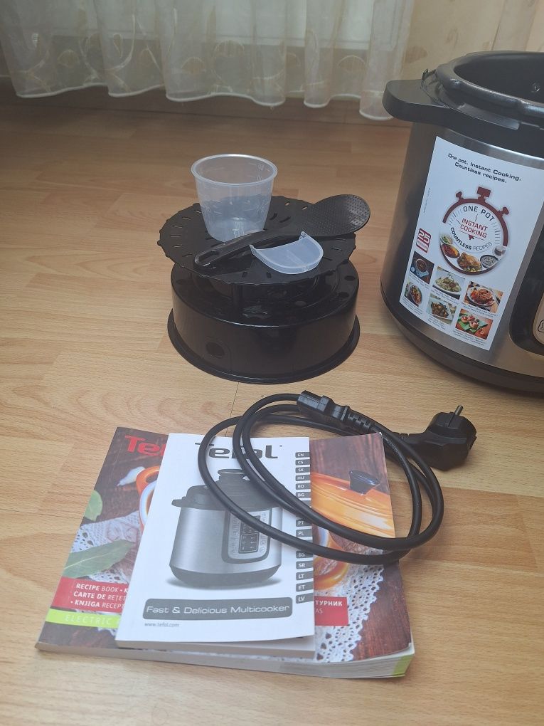 Oală sub presiune electrică Tefal One Pot ca nouă