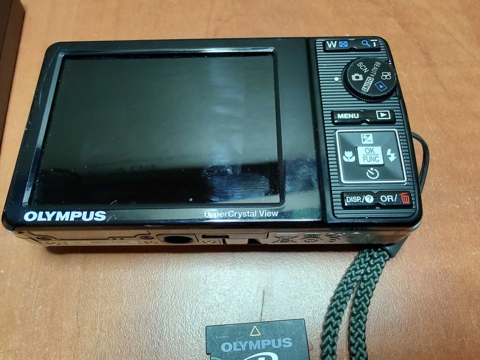 Aparat foto digital Olympus Stylus 7010 12MP complet