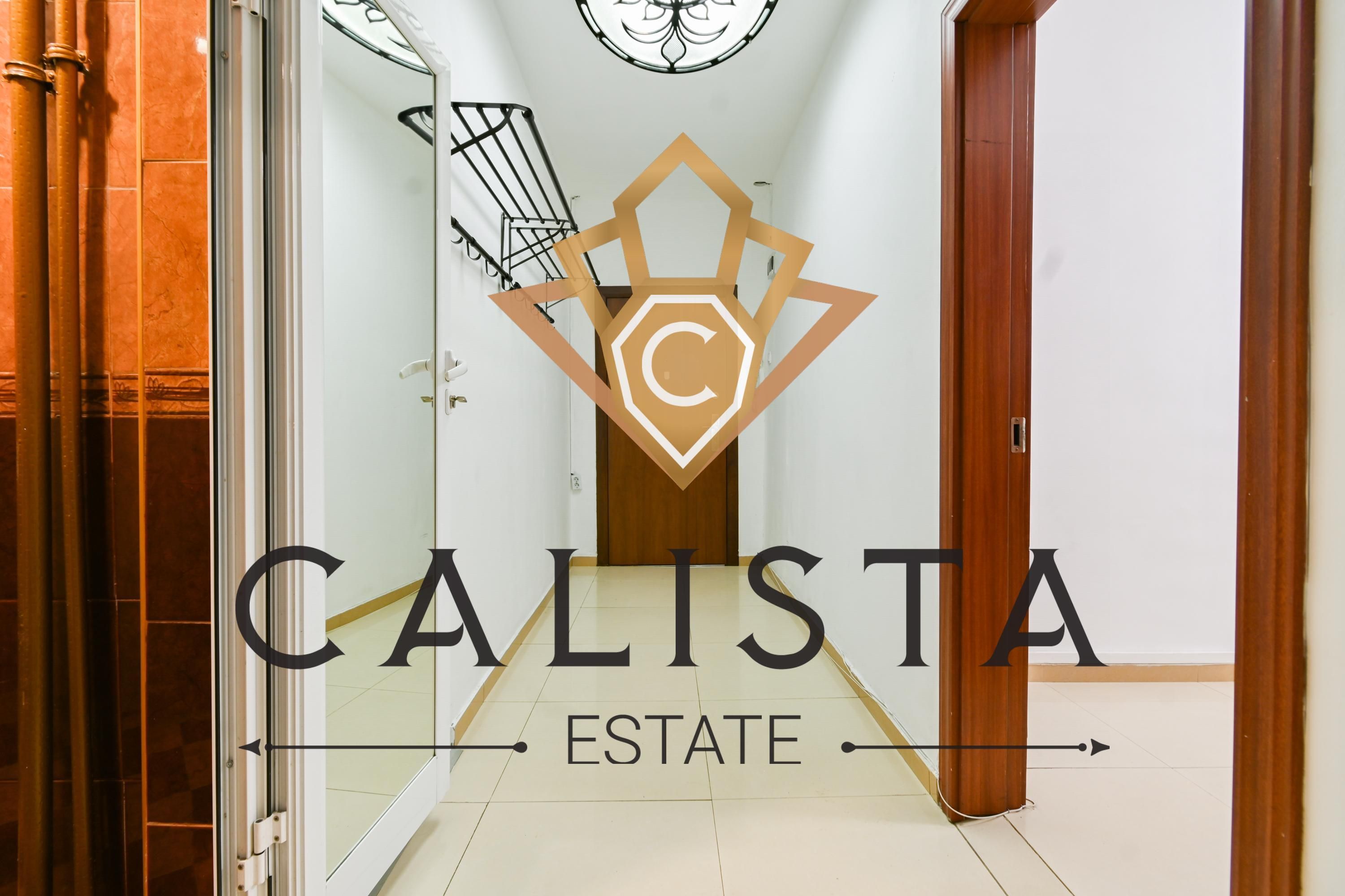 Тристаен апартамент под наем в центъра на София, 2123839