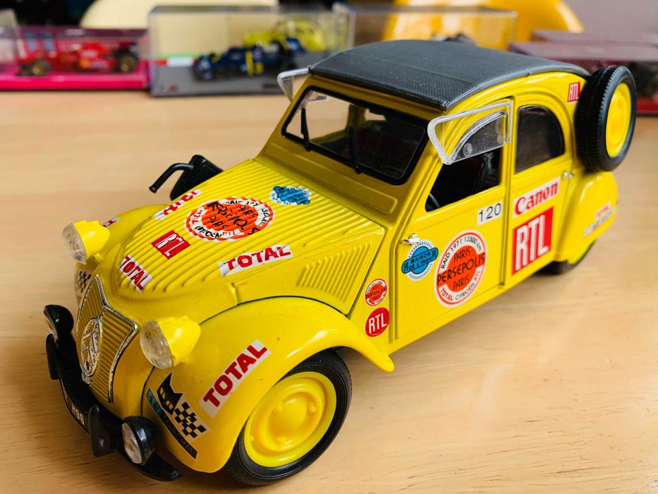 Колекционерски модел на Citroen 2CV, Maidstone, мащаб 1:18