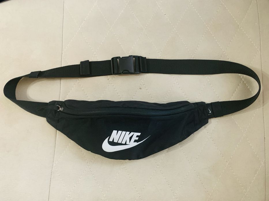 Продам барсетки nike