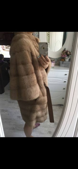 Продам норковую шубу