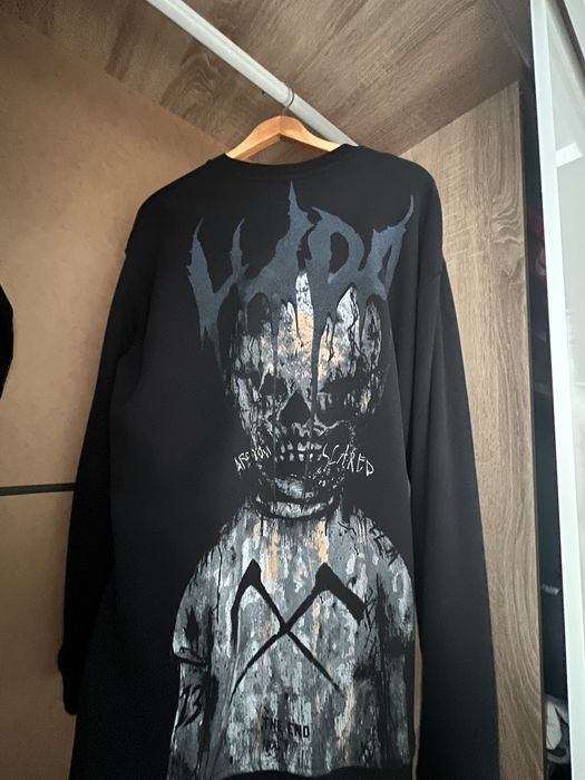 Продавам блуза на марката луда стара серия.