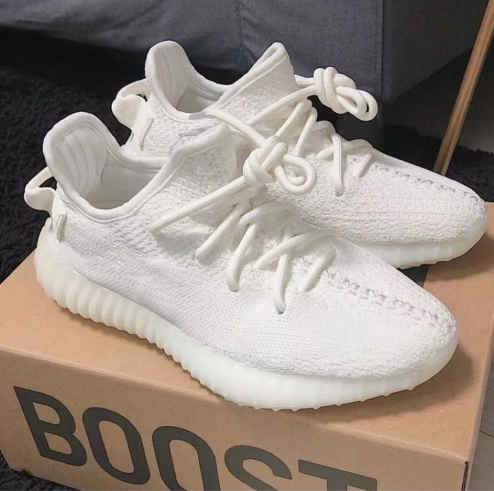Adidasi Yeezy Boost Adidas Triple White 350 V2
