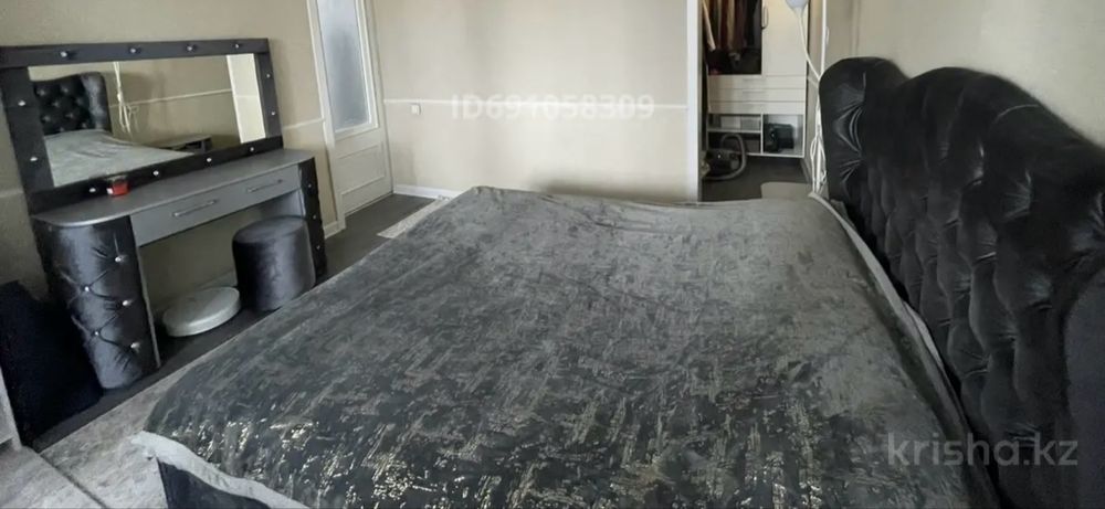 Продам двуспальную кровать