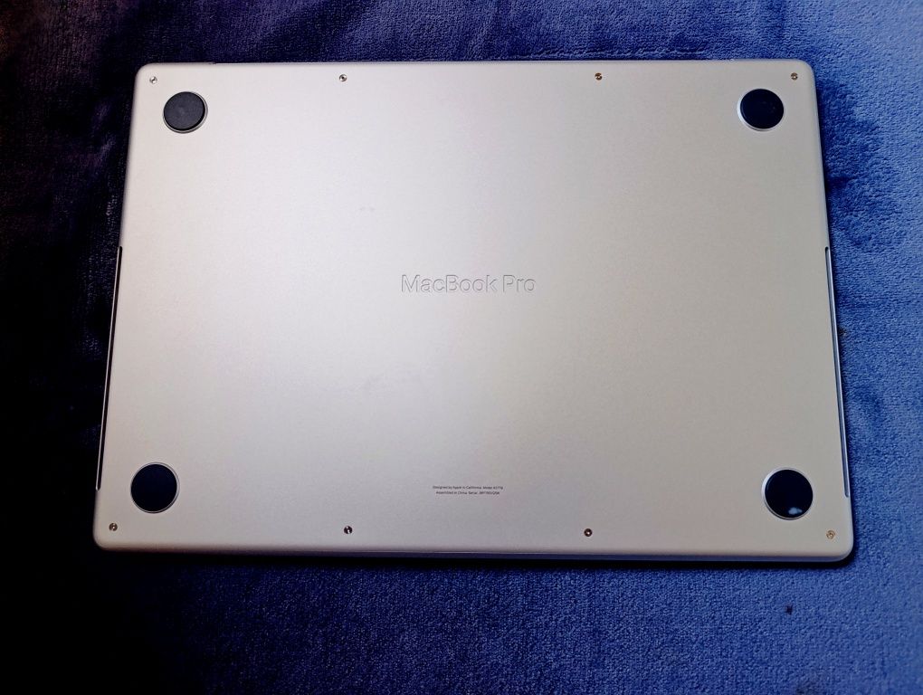Macbook pro m2 max