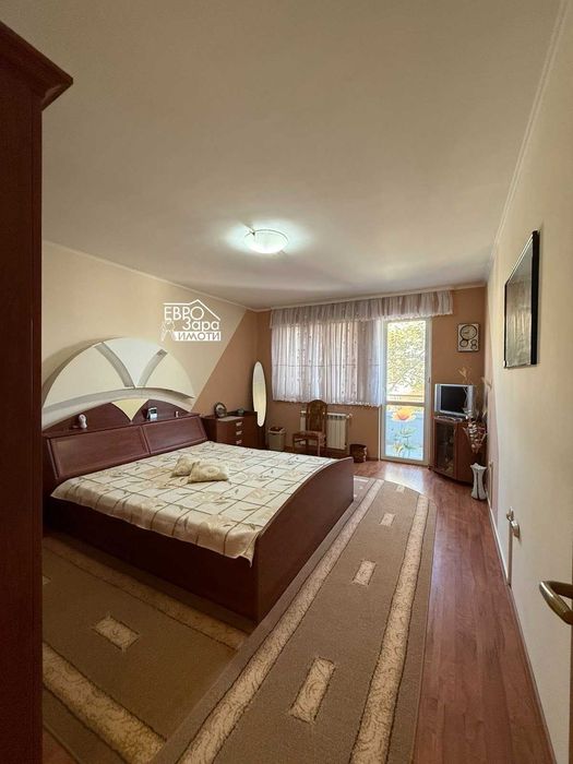 Продава се Тристаен апартамент в Стара Загора, Център - 141 кв.м за 1596 €/кв.м - Снимка #8