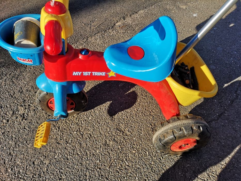 Tricicleta copii cu sistem ghidare + cadou jucarie locomotiva