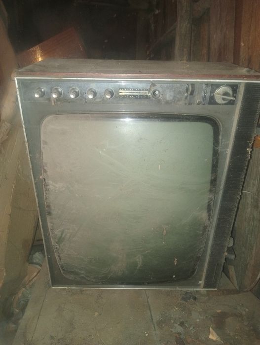 Продам ламповый телевизор