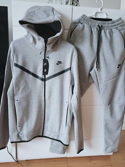 Nike Tech Flecce gri M