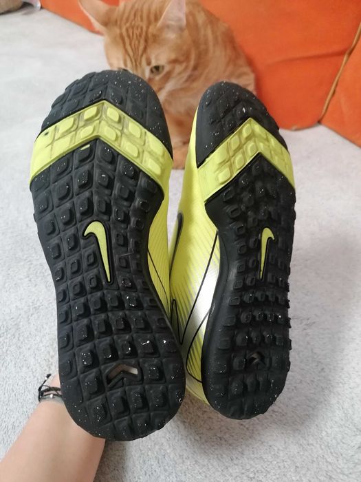 Ghete sintetic nr. 35 Nike Air Zoom