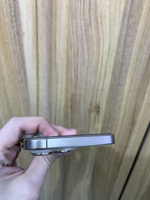 Iphone 16 pro max desert 256 gb 98%