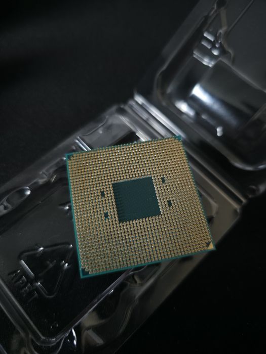 Procesor AMD Ryzen 3 2300X