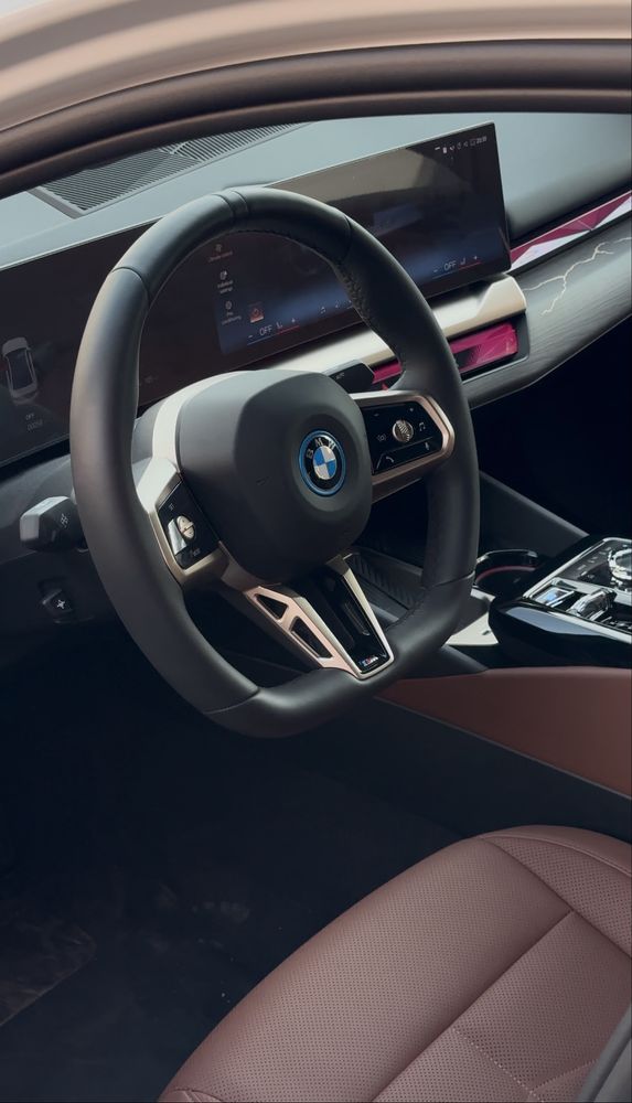 BMW i 5 Drive 35L
