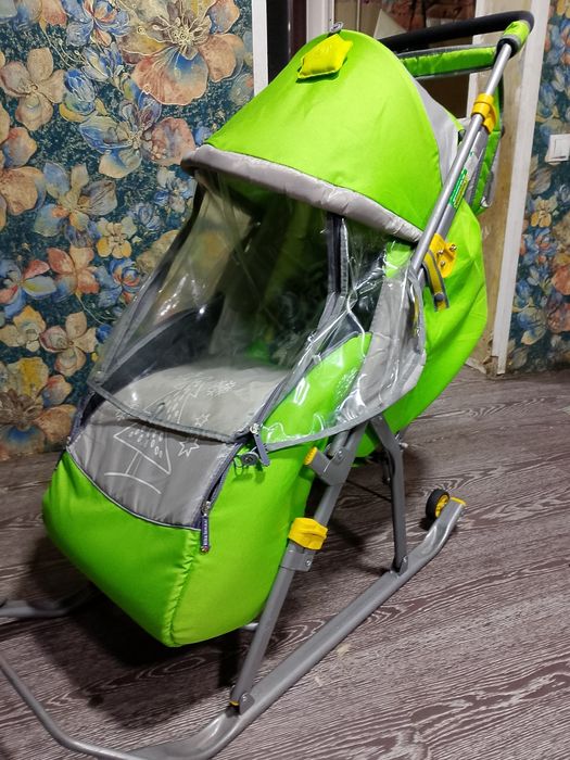Срочно продам новые санки  . Новые.