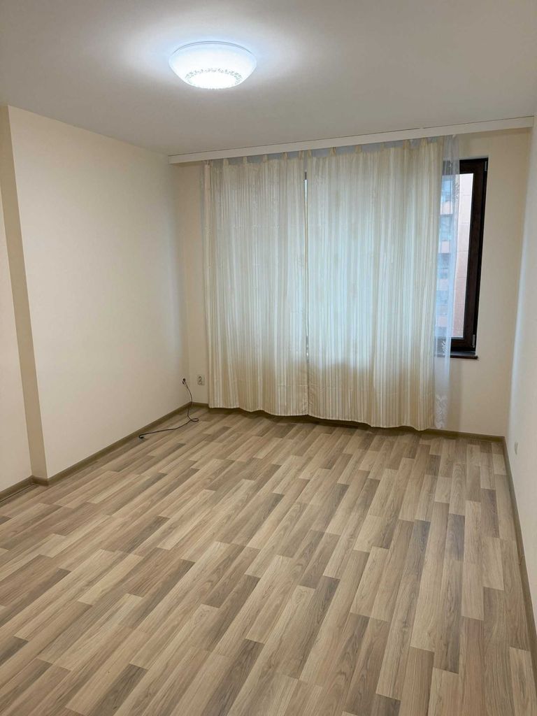 Дава се под наем Тристаен апартамент в София, Дианабад - 70 кв.м за 850 € - Снимка #7