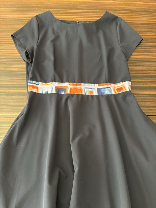 Rochie Dasha bleumarin cu brau colorat, marimea 44