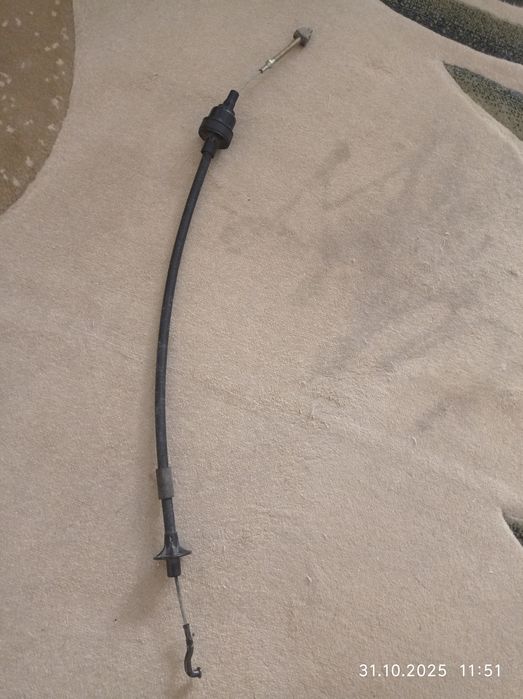 Продам книгу по шаговый ремонт опель кадет,а так же новые запчасти из