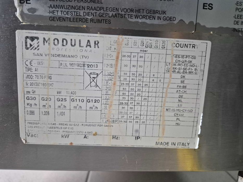 Gratar pe gaz cu placa cu striati si simpla