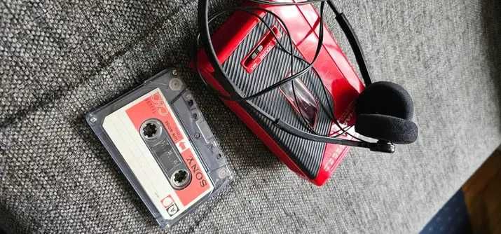 Sanyo Model No. M GP25 STEREO WALKMAN - a classic