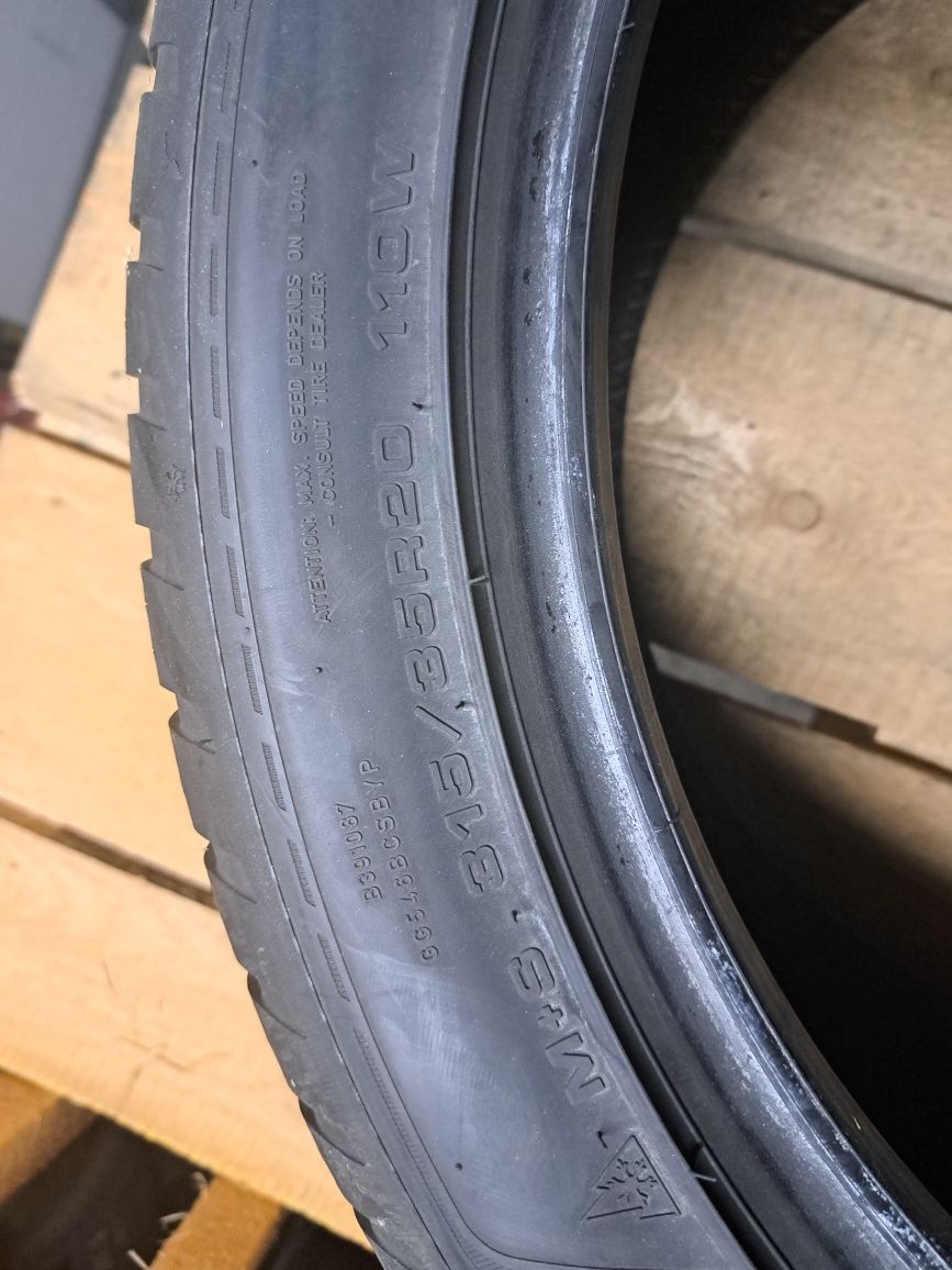 O anvelop 315/35 R20 Goodyear 4seasons
