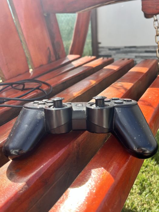 Vand PS3 cu 10 jocuri!
