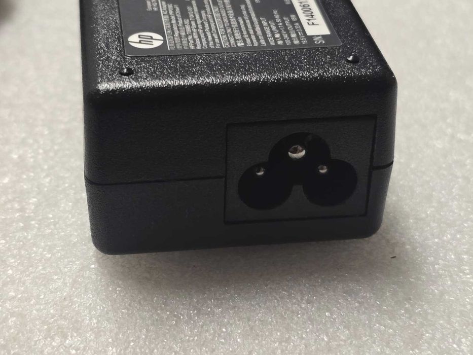 Incarcator original laptop HP 19.5V 3.33A 65W mufa 4.5 x 3.0 mm