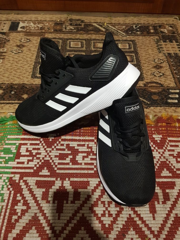 Adidasi Adidas 46cm