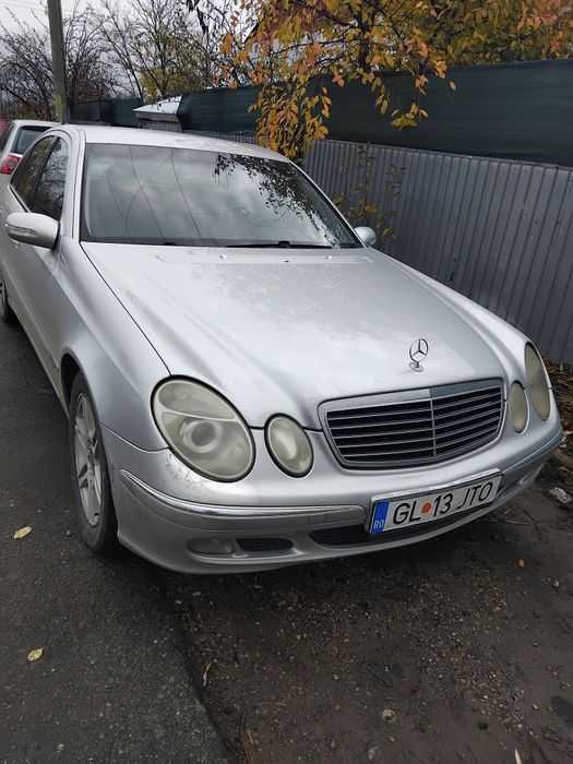 Vand masina mercedes benz