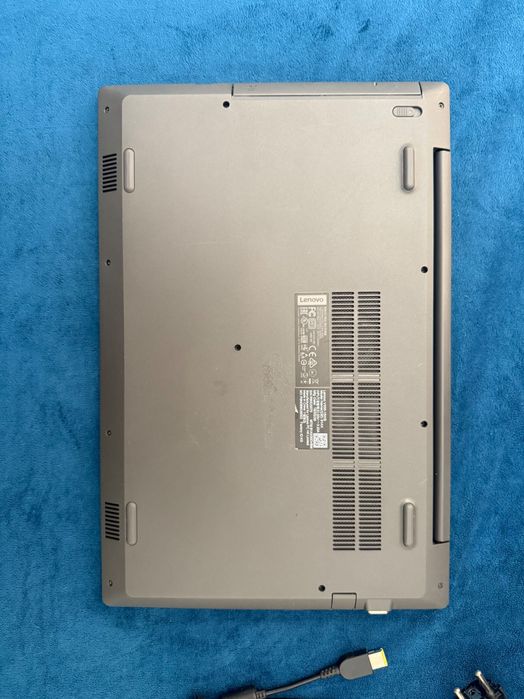Лаптоп Lenovo V330-15IKB Graphite