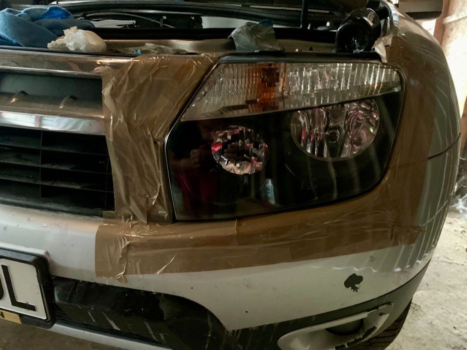 Polimer faruri auto