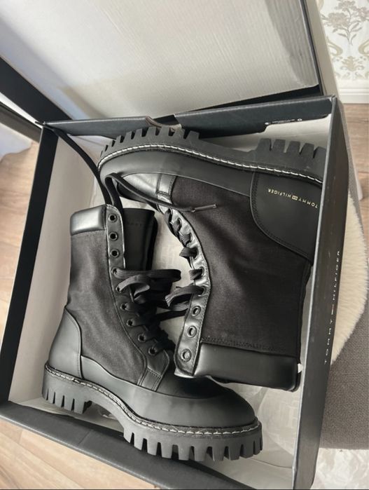 Ghete dama Tommy Hilfiger piele & textil 38 EU, 24cm