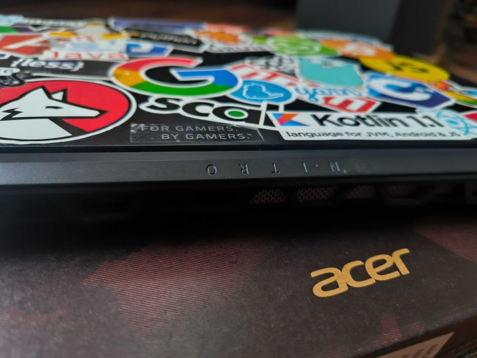 Laptop Gaming ACER Nitro 7 AN715-51, GTX 1660 Ti 6GB, FullHD, 16GB RAM