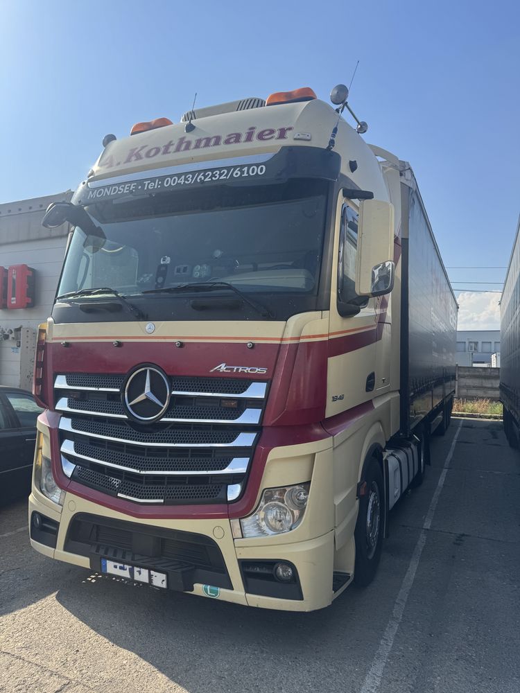 Ansamblu Mercedes Actros + Remorca Schimtz