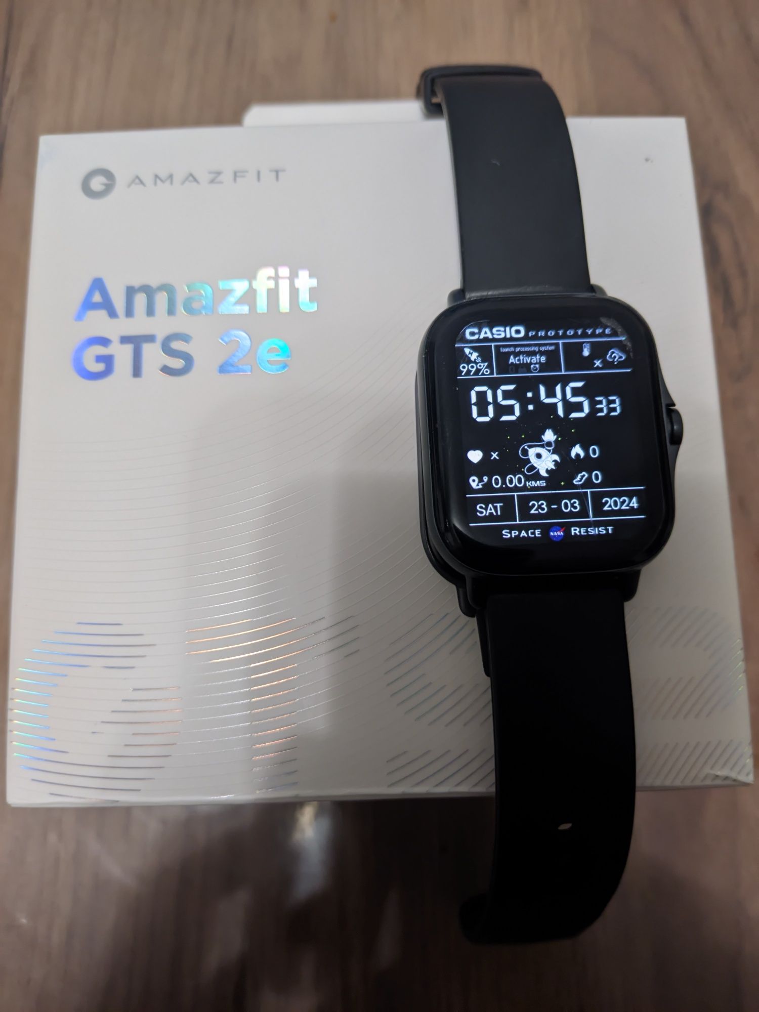 Смарт часовник Amazfit GTS2E