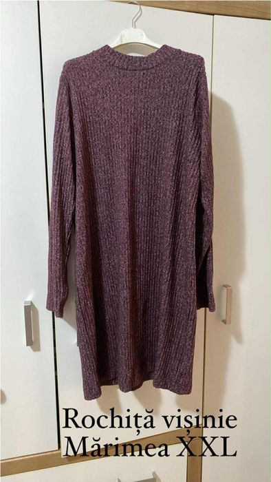 Vand urmatoarele haine