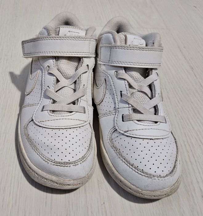 Adidași Nike marimea 27