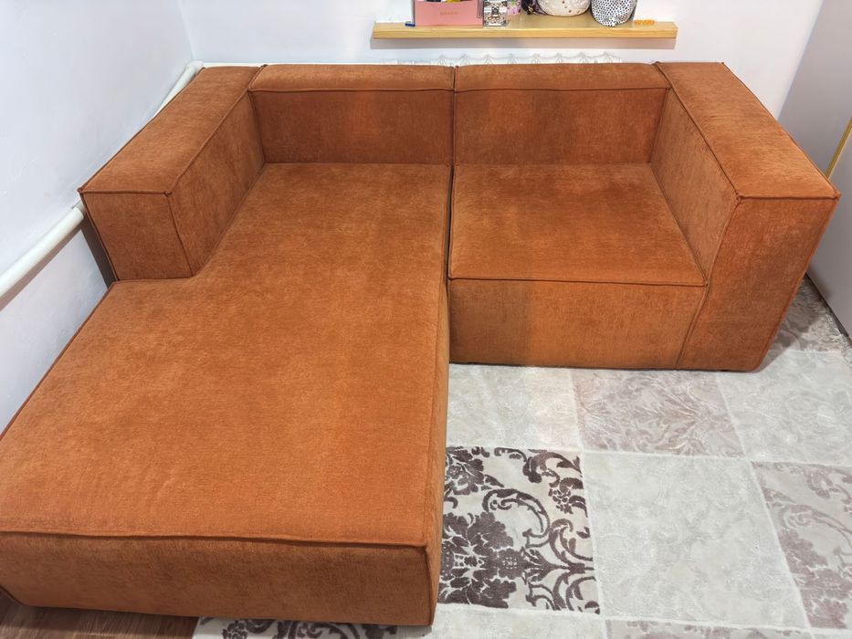 Угловой диван в идеальном состоянии